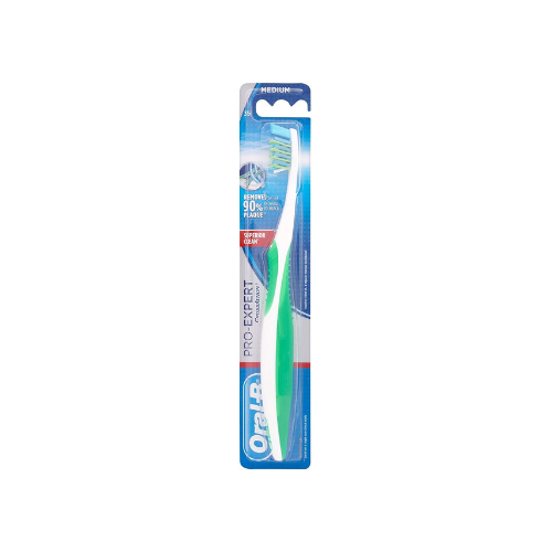 Oral B Pro Expert CrossAction Superior Clean Toothbrush Medium